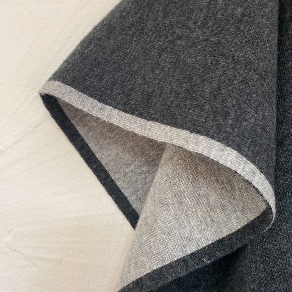 Kerisma Gray Knit open Front Shawl One Size - Picture 11 of 17